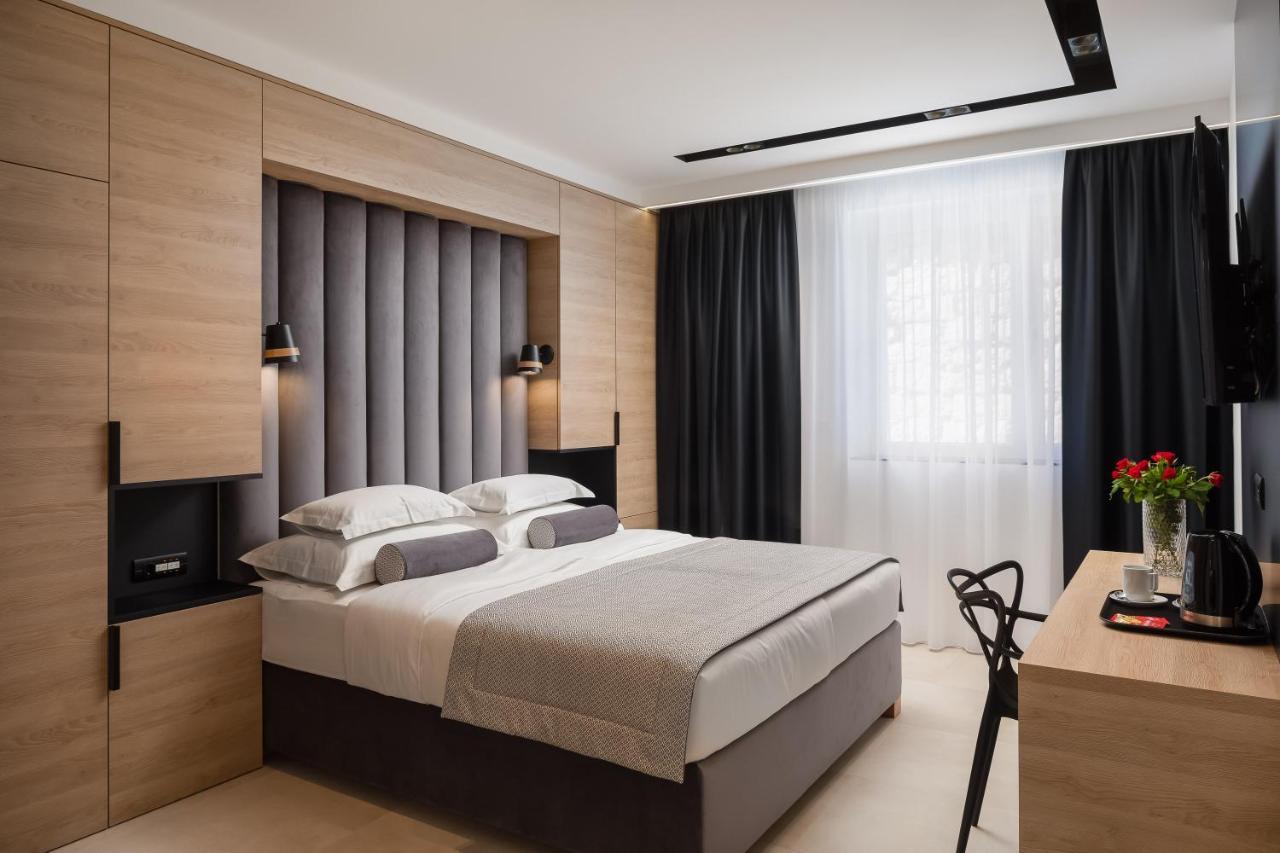 Luxury Rooms Unicus I, Ii, IV スプリト エクステリア 写真