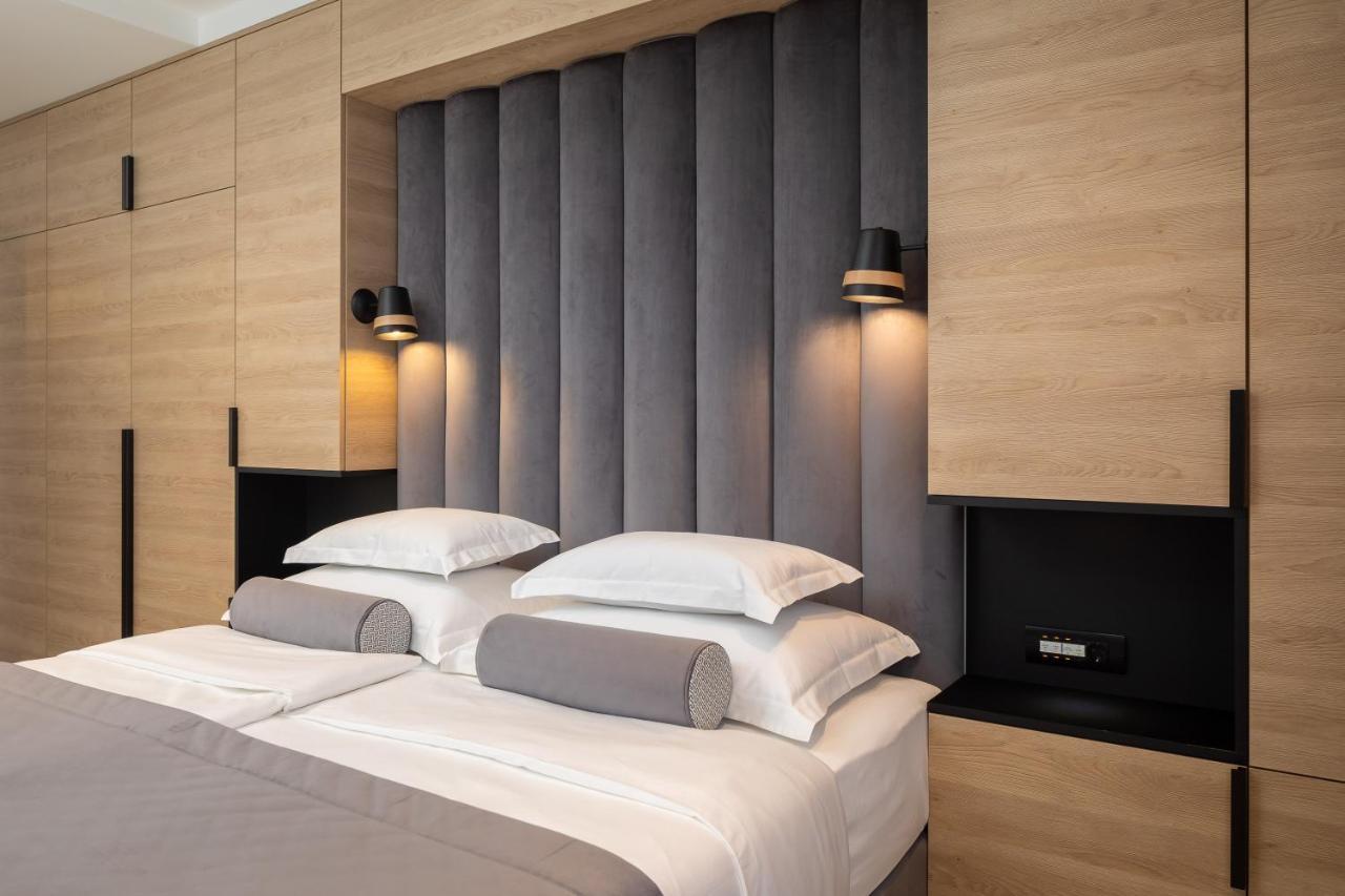 Luxury Rooms Unicus I, Ii, IV スプリト エクステリア 写真